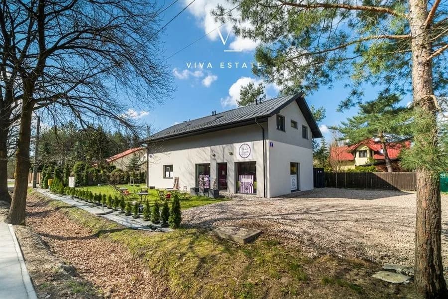 bien commercial à vendre à Ustanów | 221,65 m²