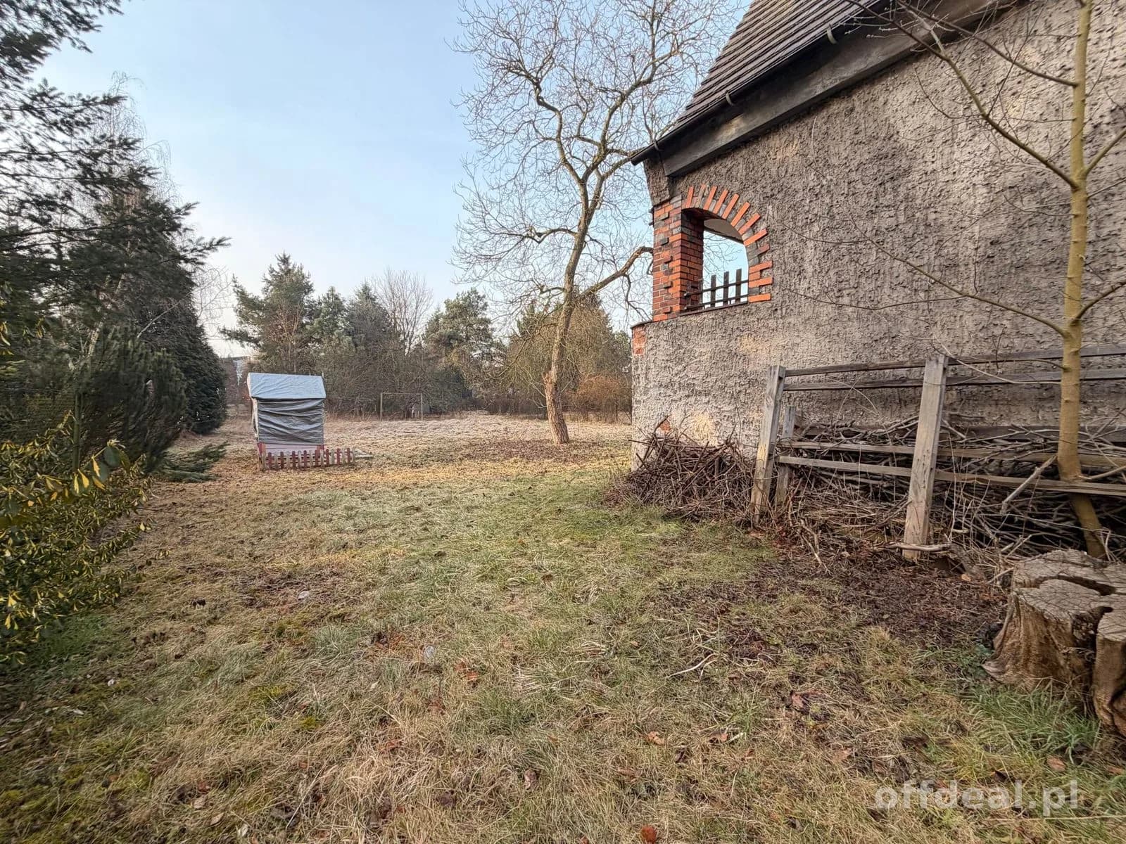 Dom na dużej działce Oporów, al. Piastów