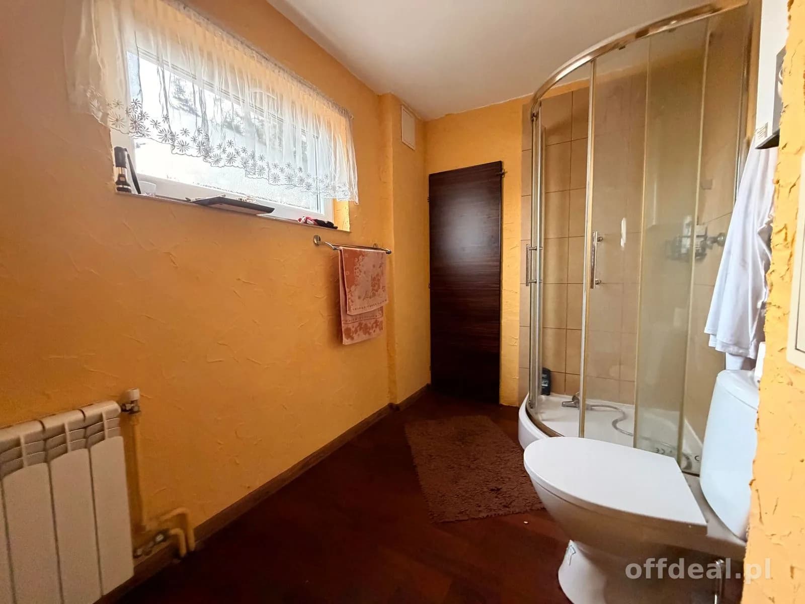 Dom na dużej działce Oporów, al. Piastów