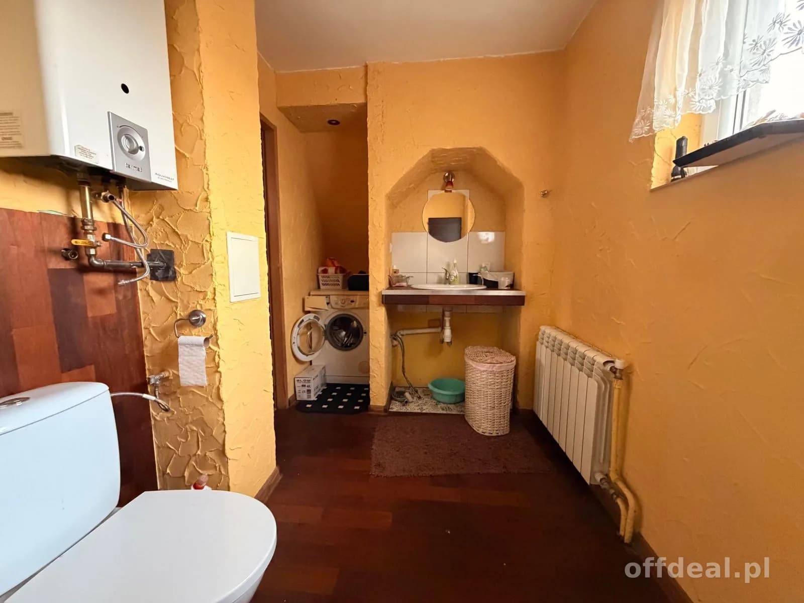 Dom na dużej działce Oporów, al. Piastów