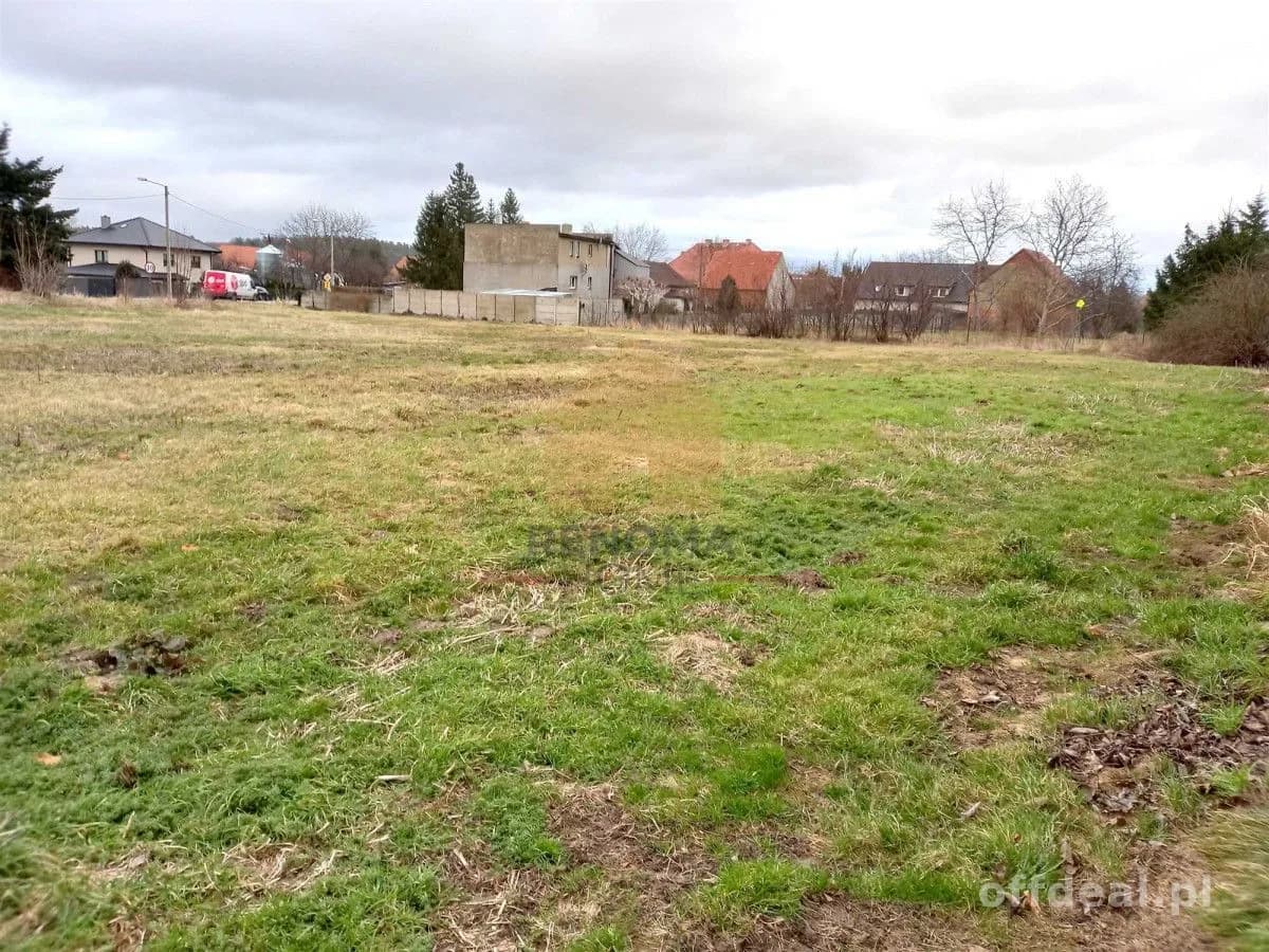 Uzbrojona działka budowlana w Bojanicach 33,4 ar