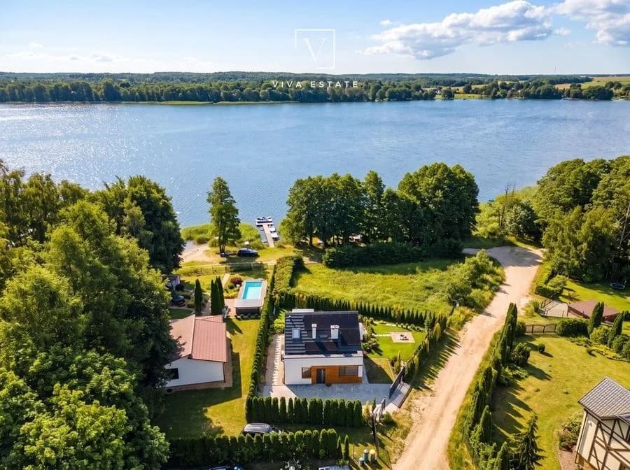 Dom nad jeziorem | fotowoltaika | jacuzzi