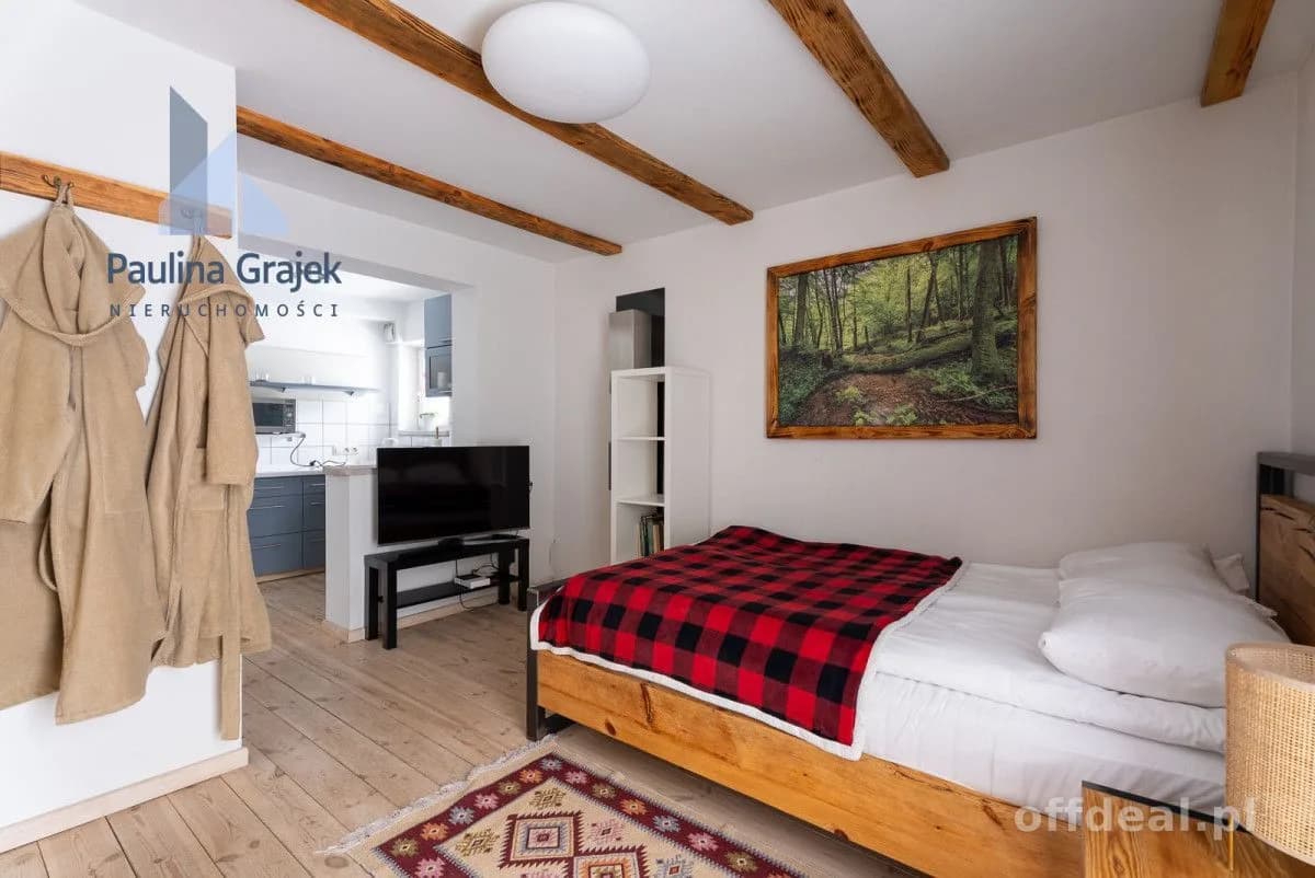 Gotowy biznes - 6 apartamentów nad jeziorem