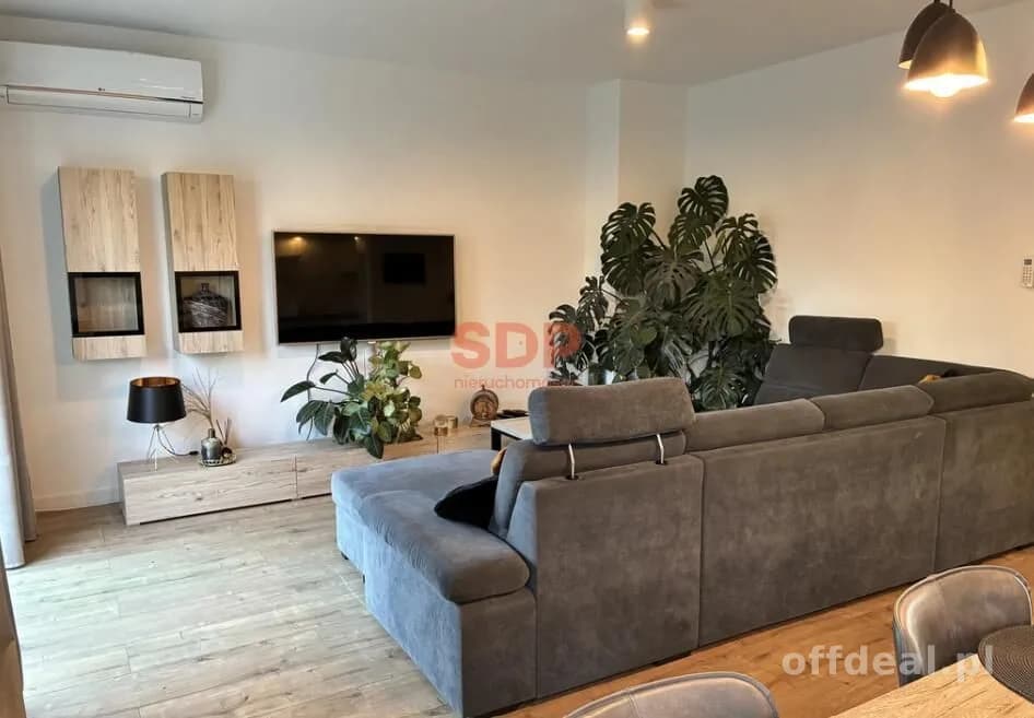 Rodzinny dom, 4 sypialnie, garaż, klimatyzacja, fotowoltaika 6,4kW