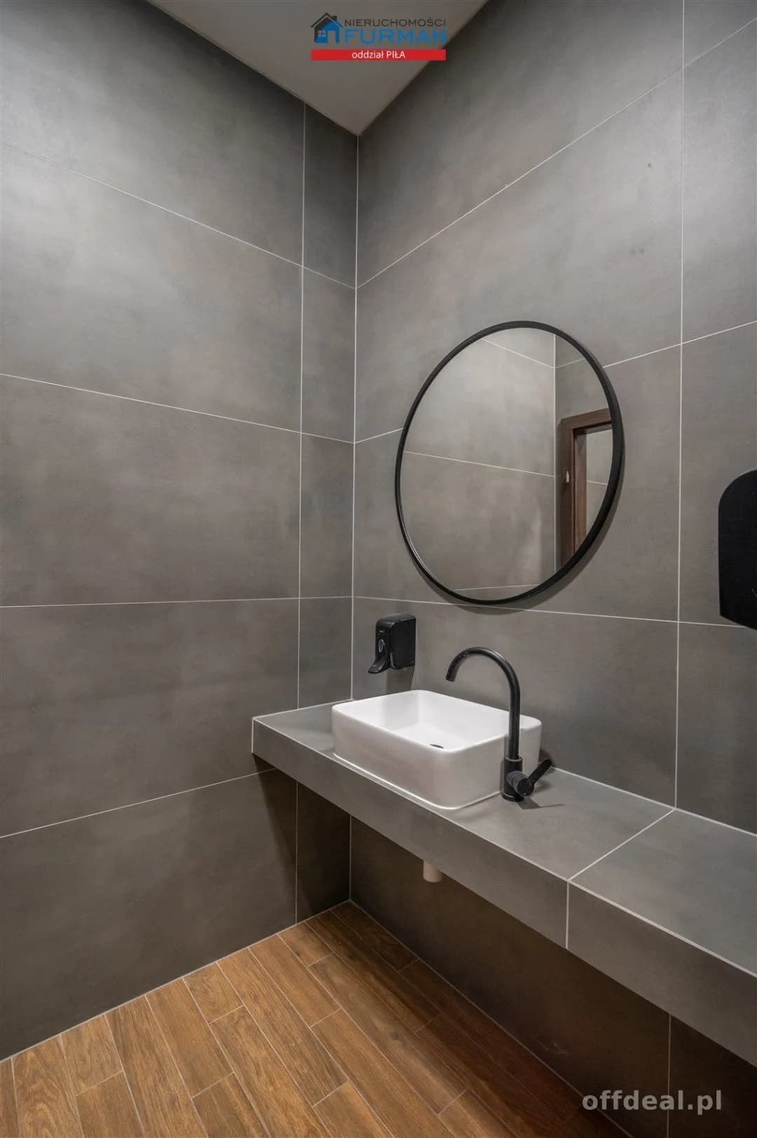 комерційна нерухомість в оренду у Piła, Podlasie | 64 m²
