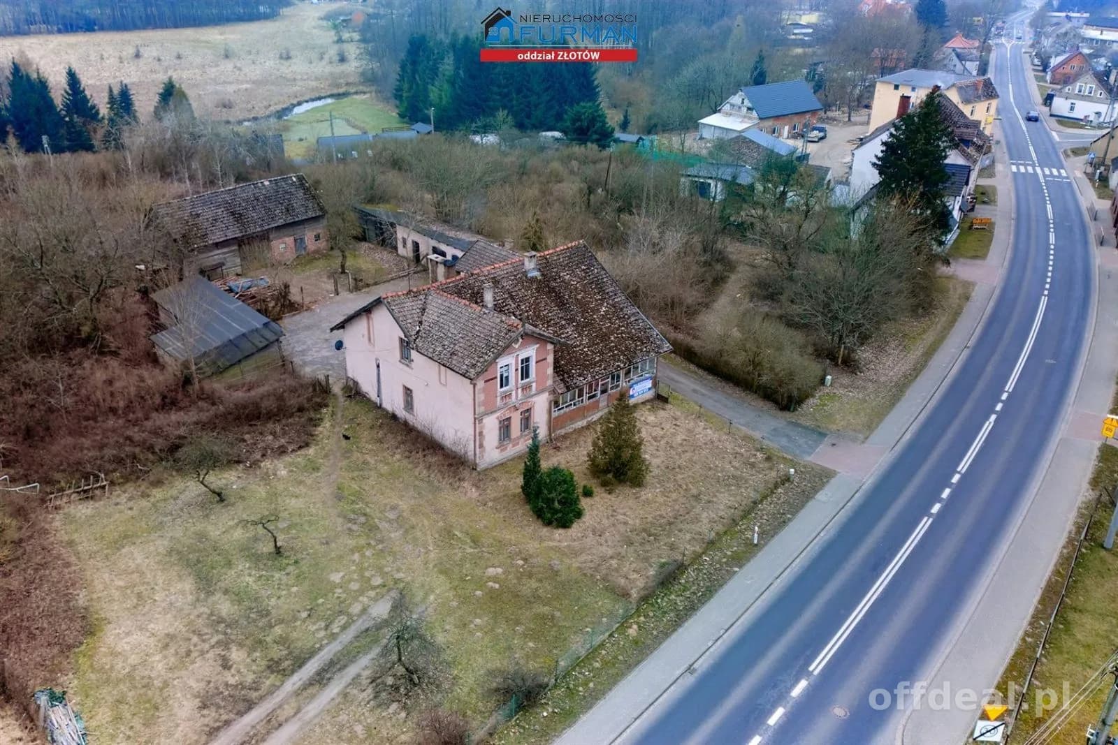 Duże mieszkanie w zabytkowym budynku, Lędyczek