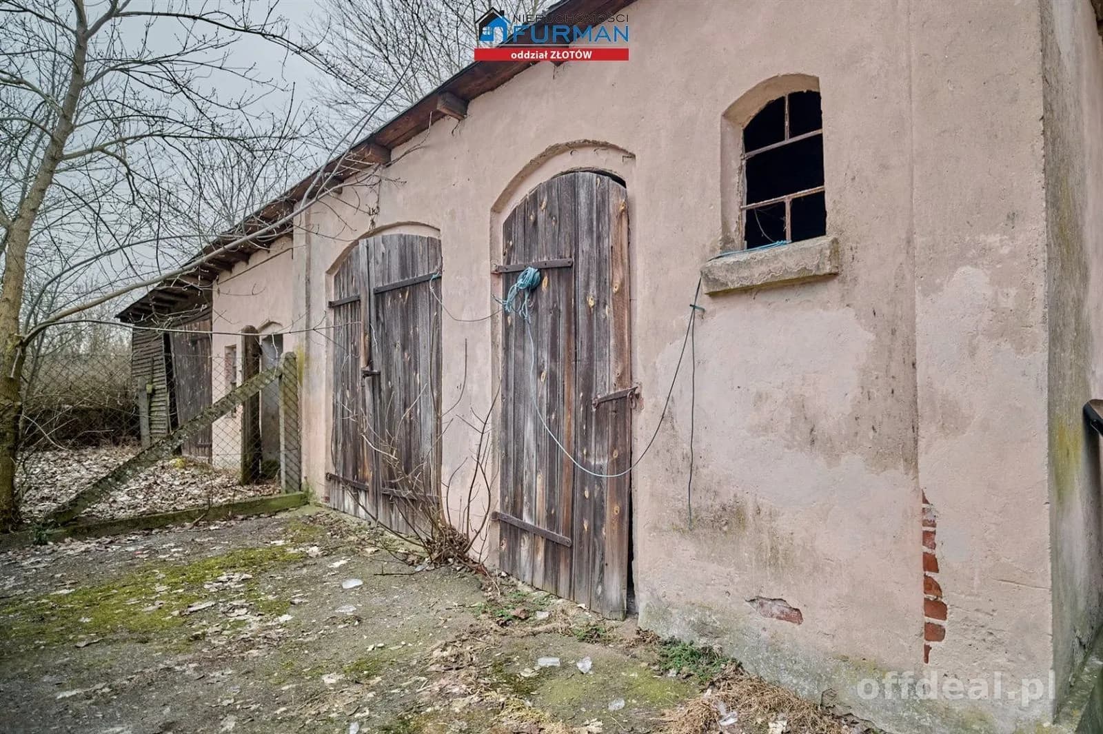 Duże mieszkanie w zabytkowym budynku, Lędyczek