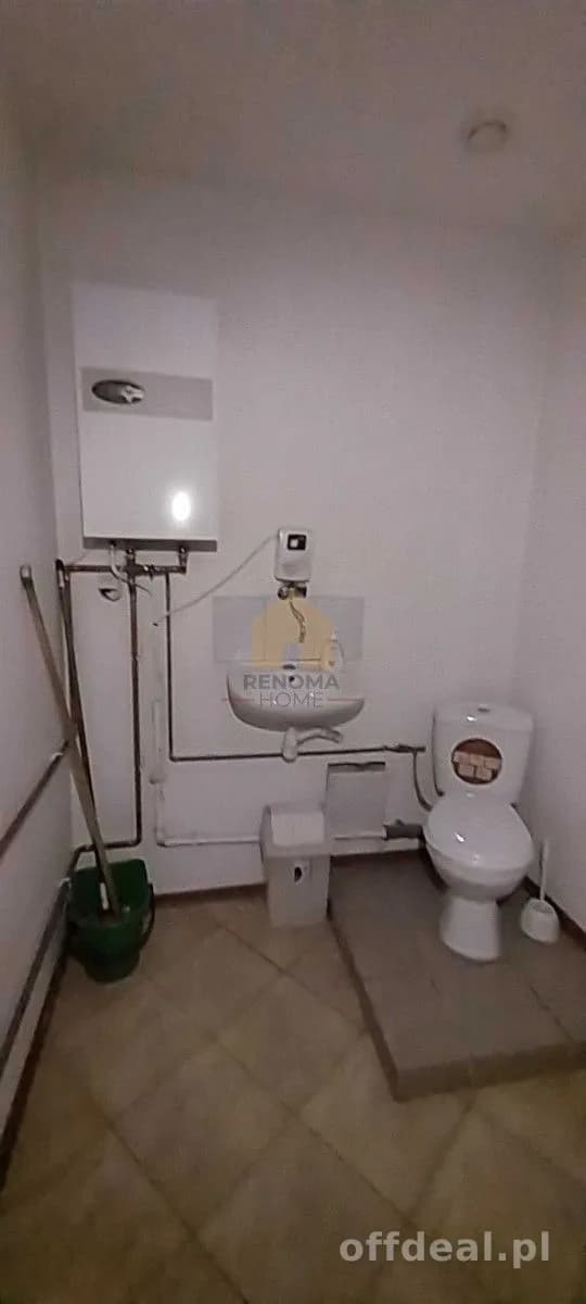 комерційна нерухомість в оренду у Wałbrzych, Śródmieście | 30 m²