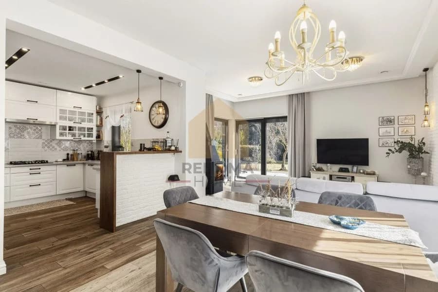 будинок на продаж у Kiełczówek | 6-кімн. | 170 m²