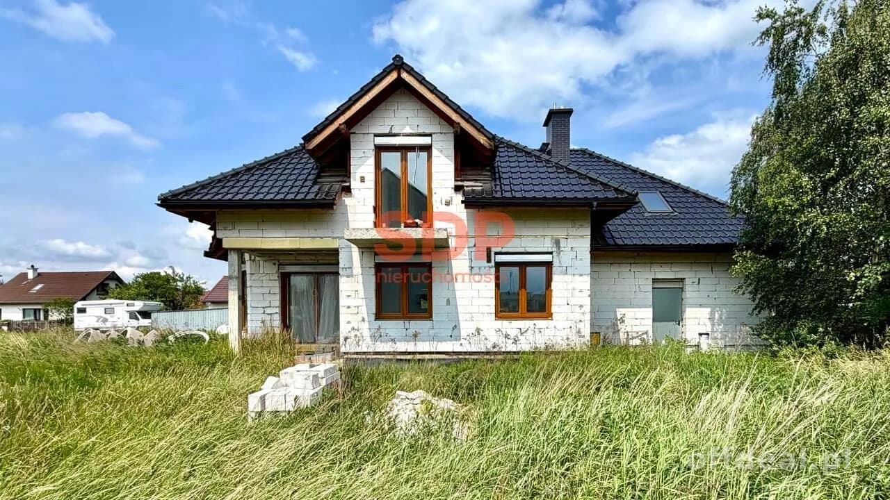Wolnostojący dom 218m2 na działce 1000m2