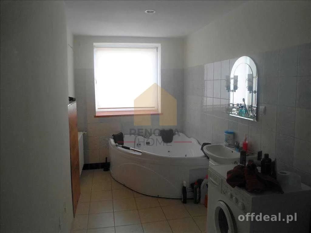 Do sprzedaży mieszkanie o powierzchni 110 m2.