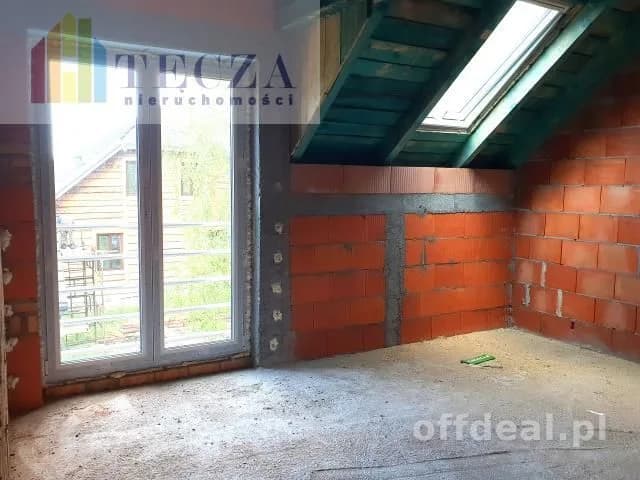 будинок на продаж у Okuniew | 6-кімн. | 170 m²