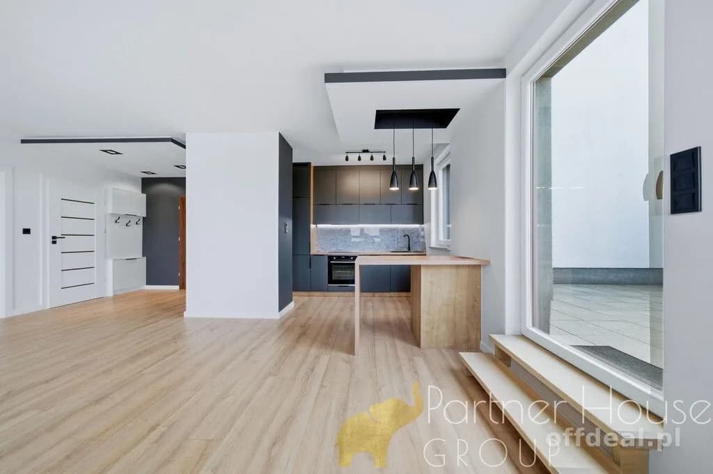 Świeżo wykończony apartament | Wysokie piętro