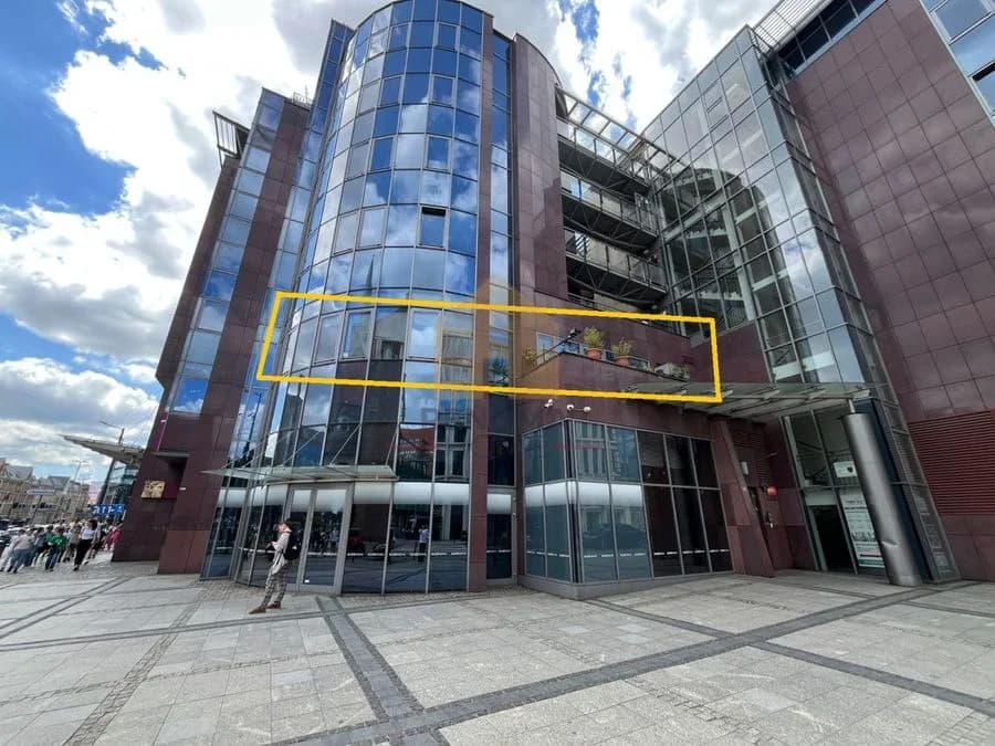 Lokal|CENTRUM|garaż|bardzo widoczny|balkon