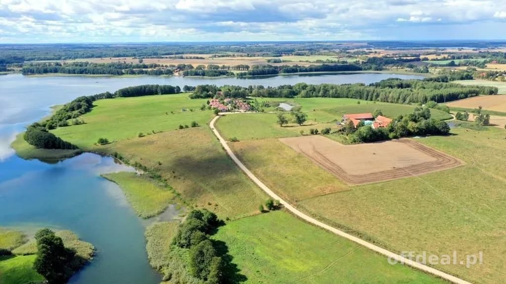 Działka bud. 2,1 ha z linią brzegową jeziora Mamry