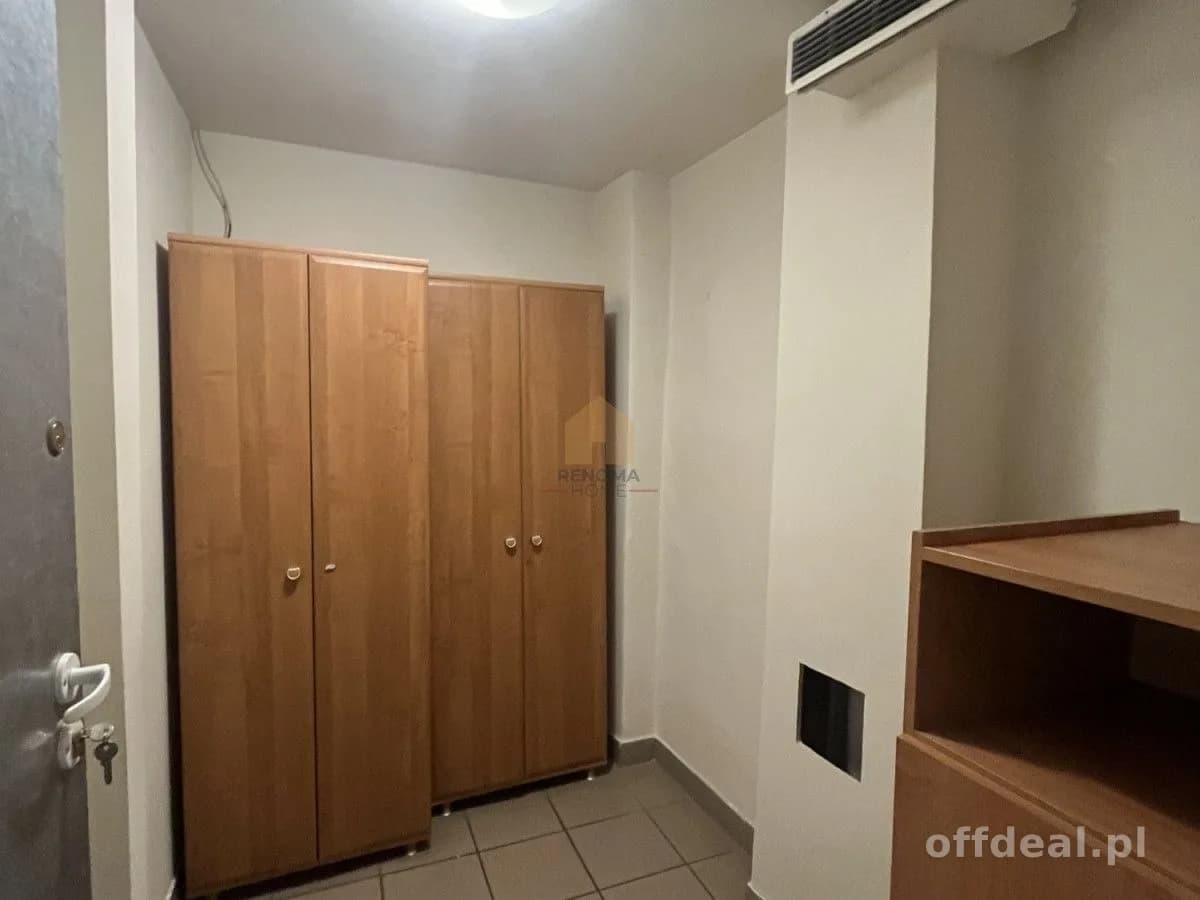 Lokal 50 m od Rynku|witryna|gastronomia|duży ruch