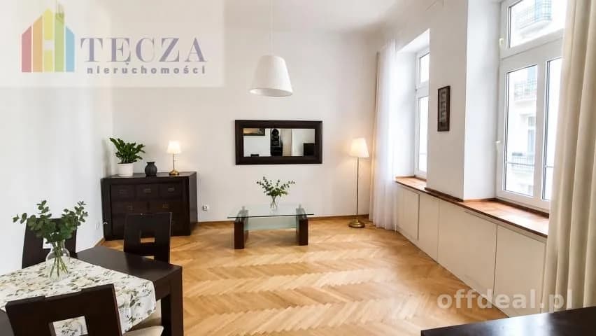 квартира на продаж у Warszawa, Śródmieście, Ujazdów | 2-кімн. | 41,44 m²