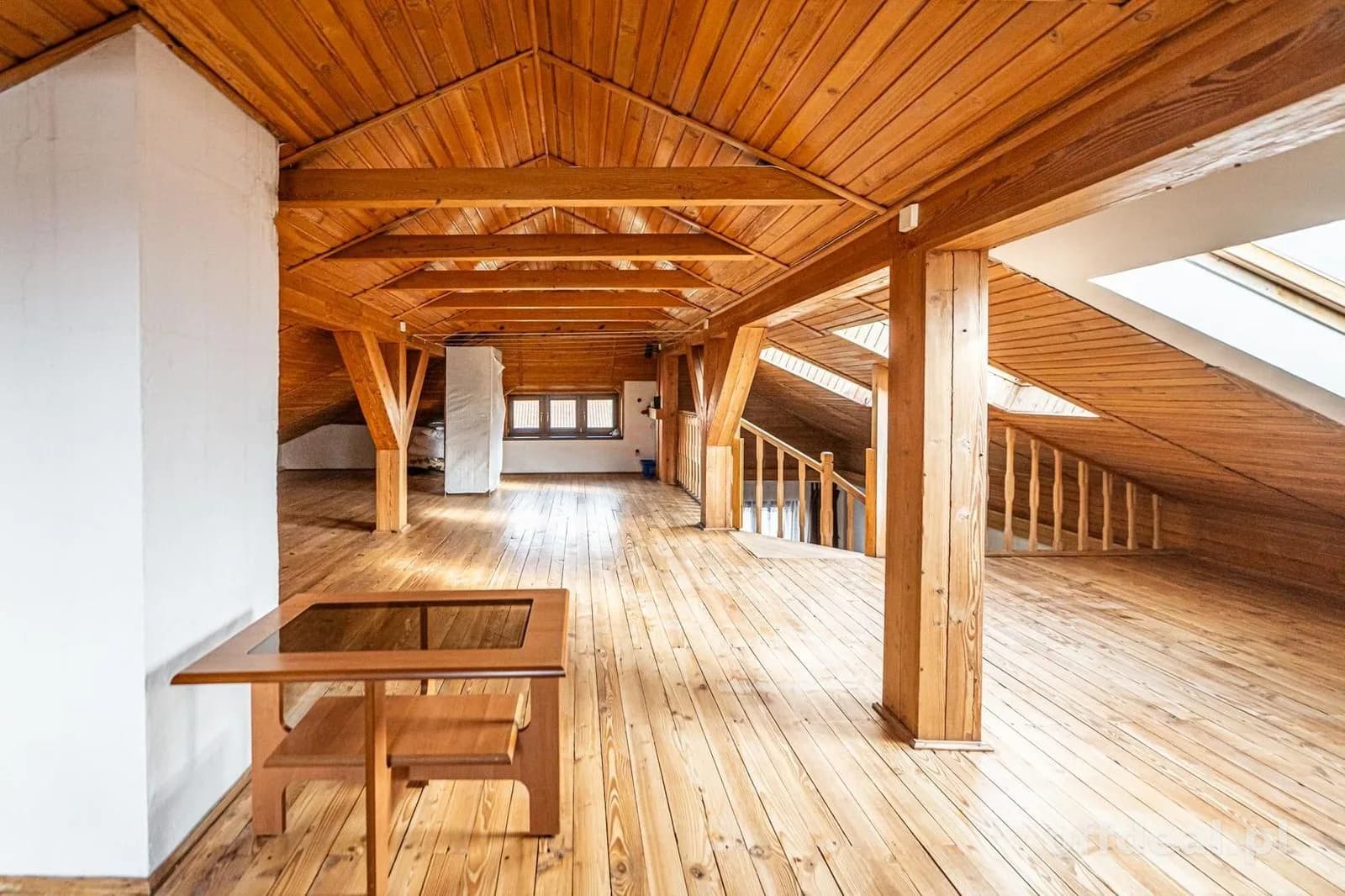 Współczesny dom 279m2+100m2 poddasze, garaż na 2-auta, ogród, taras