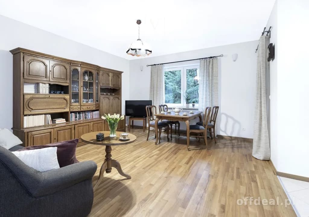 Apartament z ogródkiem w budynku 4-lokalowym