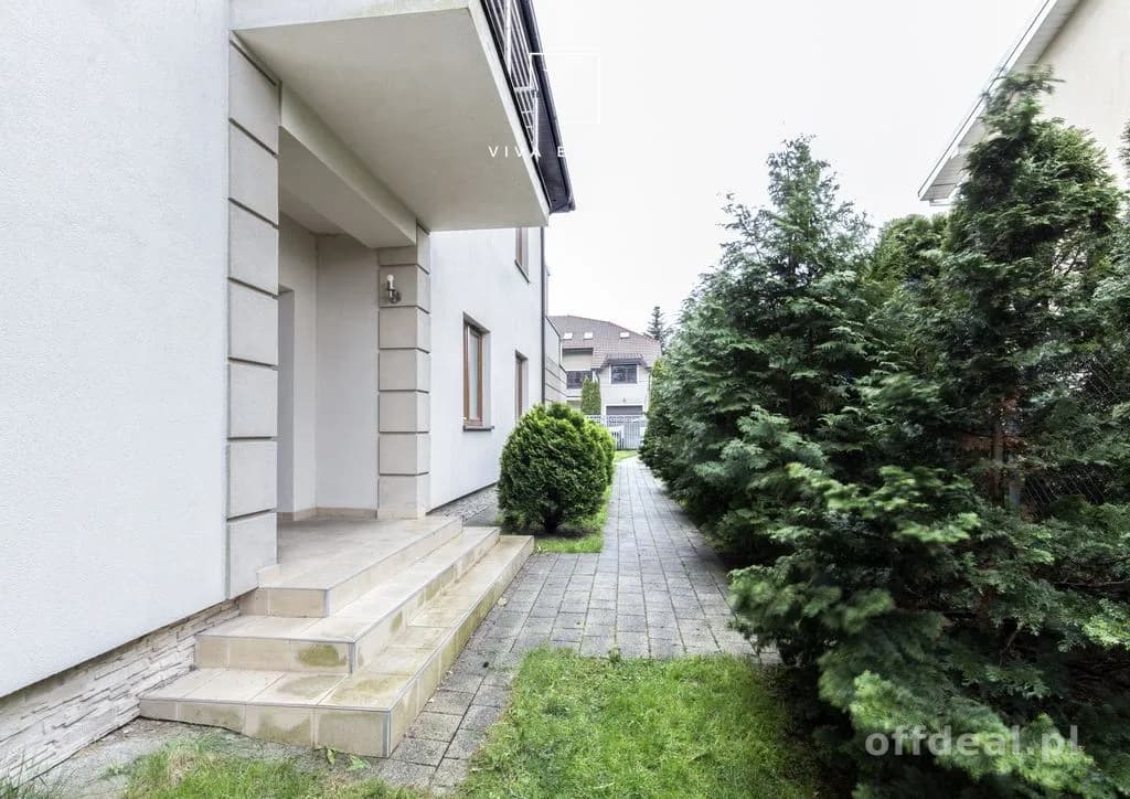 Apartament z ogródkiem w budynku 4-lokalowym