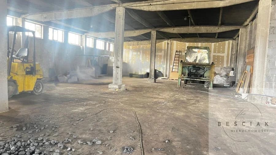 🏭 MAGAZYNY / POWIERZCHNIE PRODUKCYJNO – SKŁADOWE NA WYNAJEM📍 Ryglice, ul. Mickiewicza 1