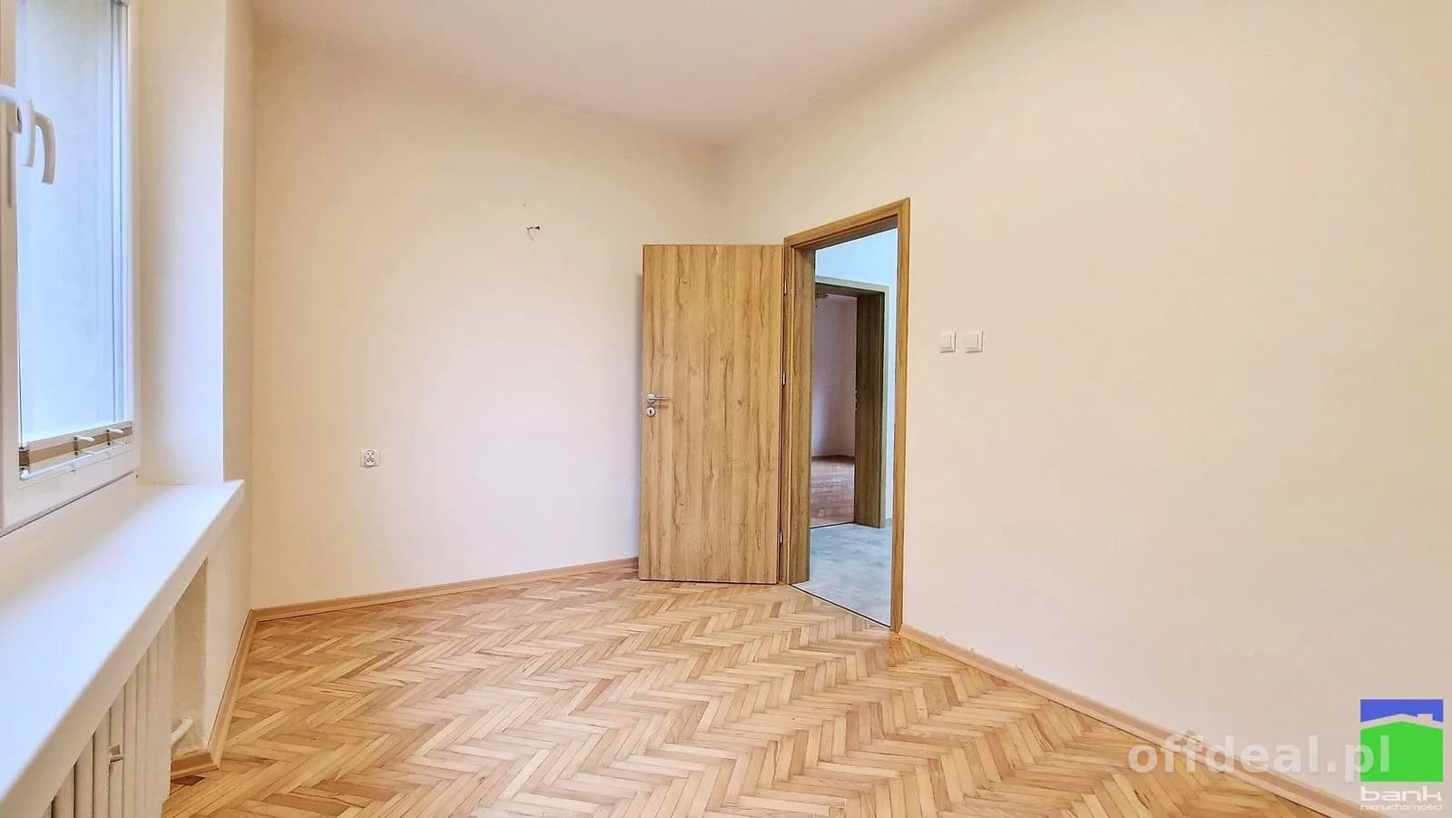 Julianów - dom o pow. 225 m2 garaż ul. Bema