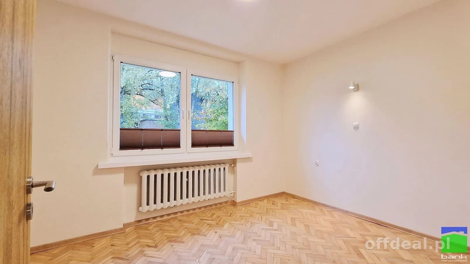 Julianów - dom o pow. 225 m2 garaż ul. Bema