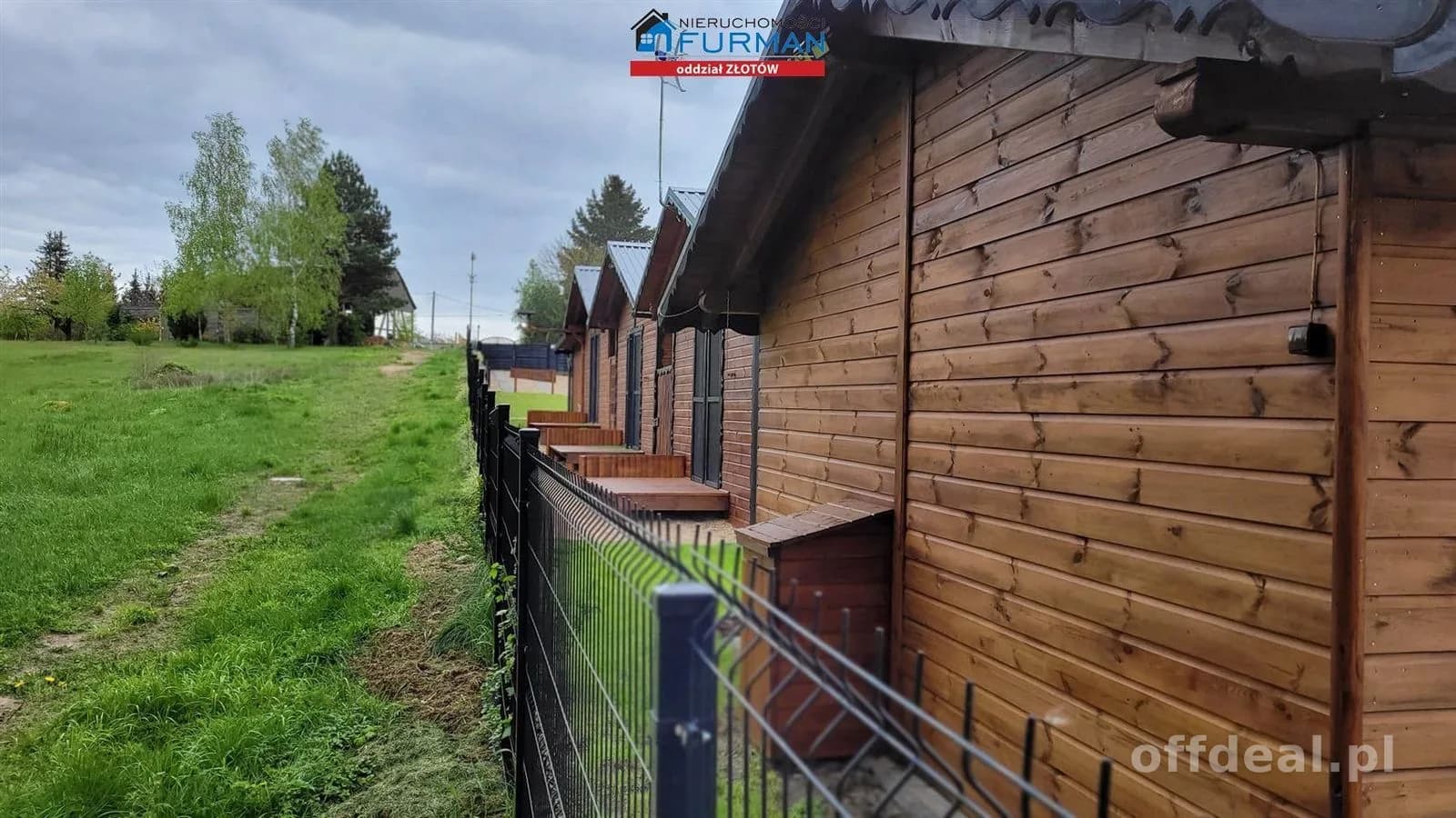 OŚRODEK NA SPRZEDAŻ NAD BRZEGIEM JEZIORA, WERSK