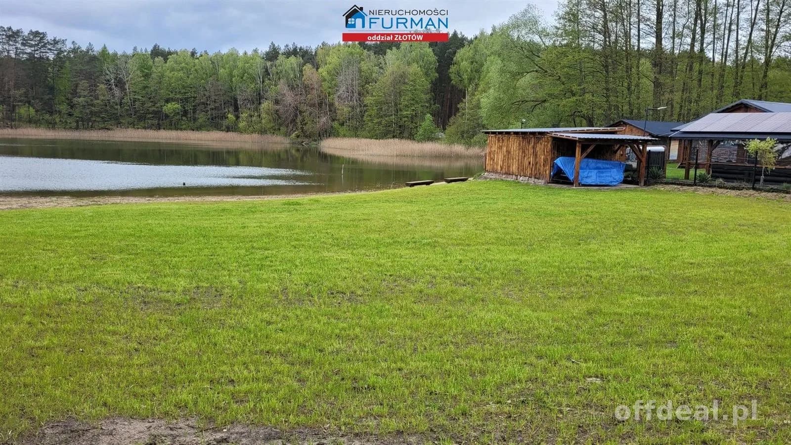 OŚRODEK NA SPRZEDAŻ NAD BRZEGIEM JEZIORA, WERSK