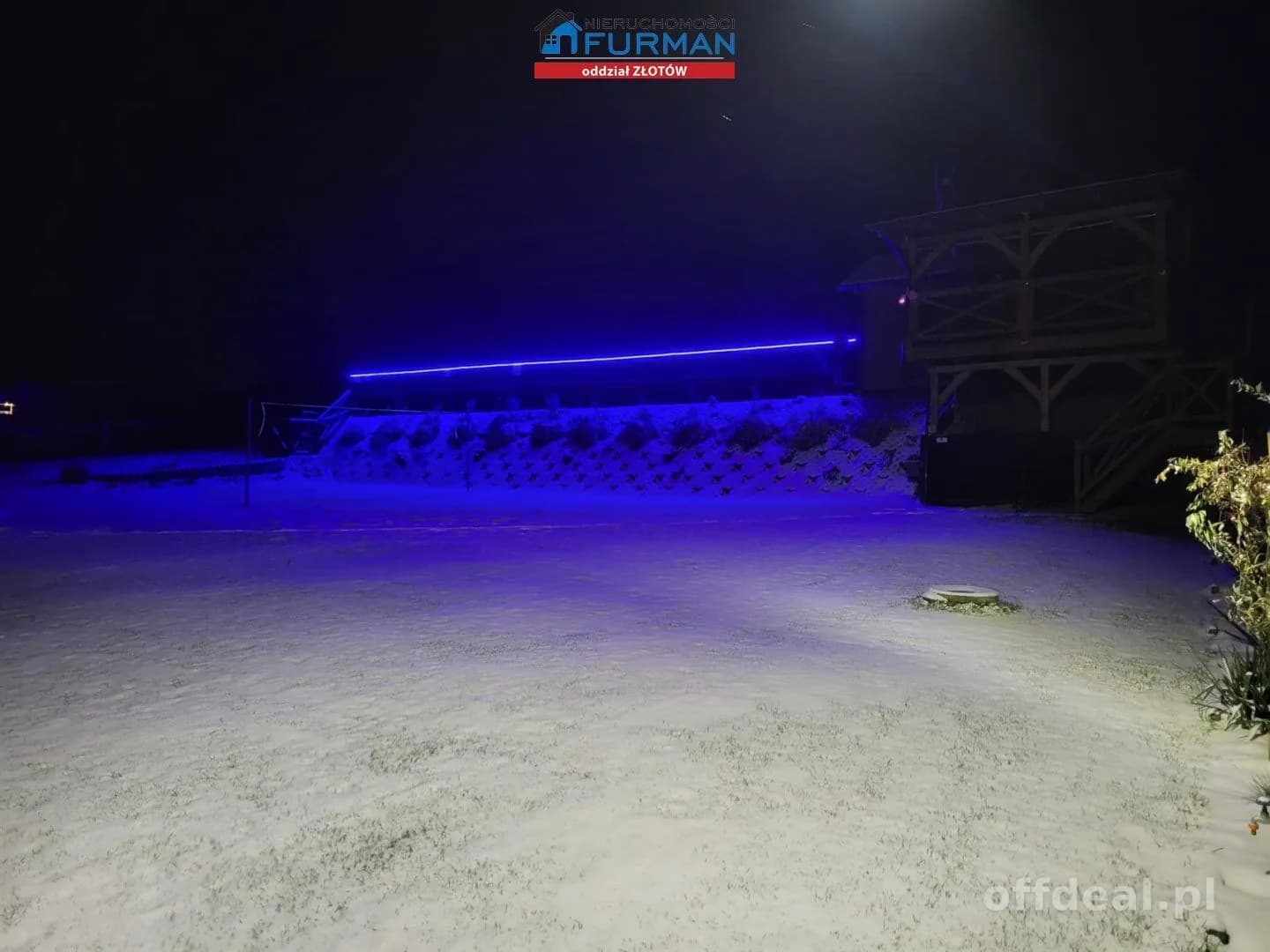 OŚRODEK NA SPRZEDAŻ NAD BRZEGIEM JEZIORA, WERSK