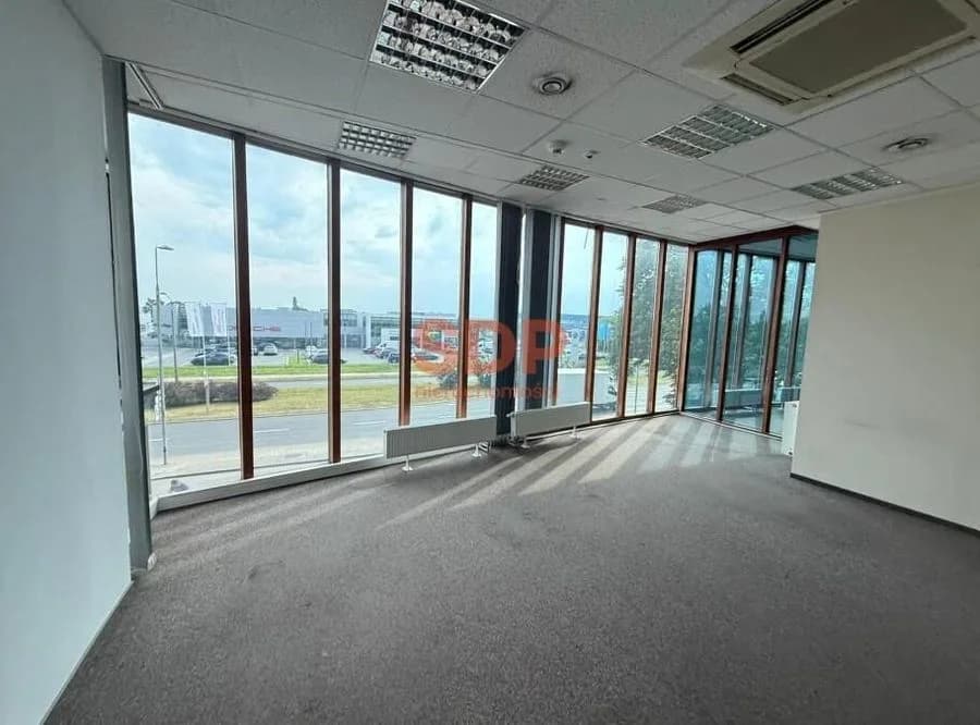 Biuro z potencjałem | Całe piętro | 221,96 m2