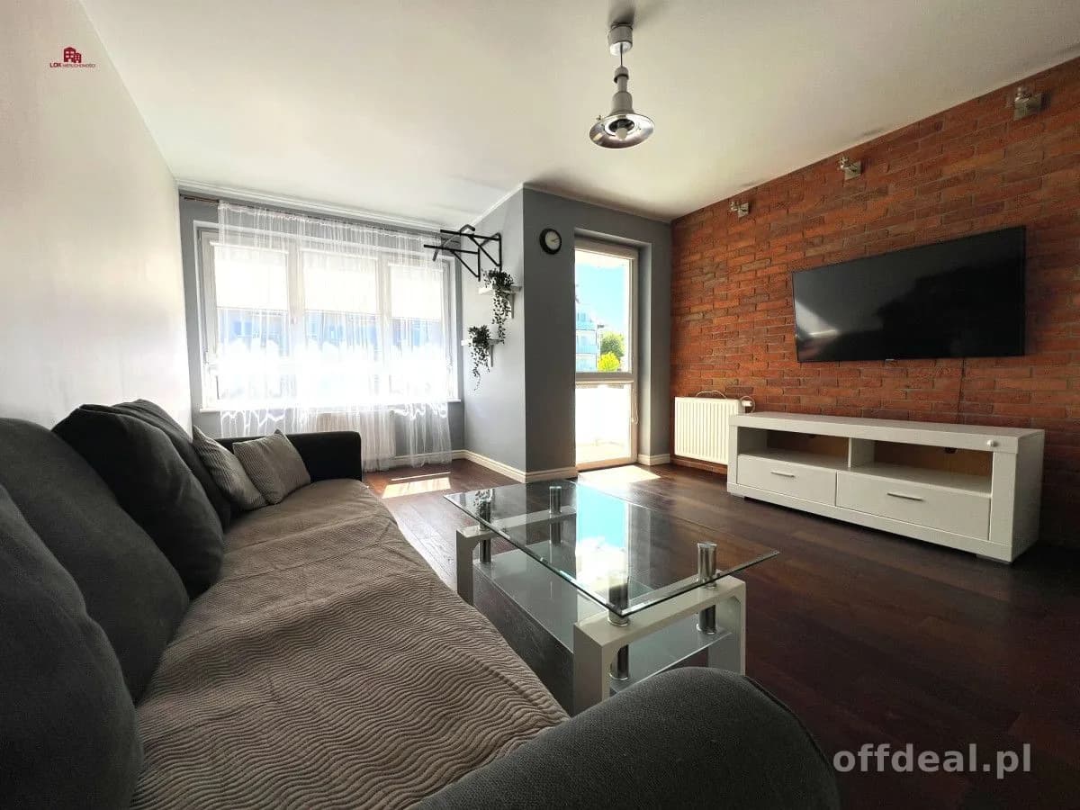 2 pokoje/47 m2/balkon/dwa miejsca w hali garażowej