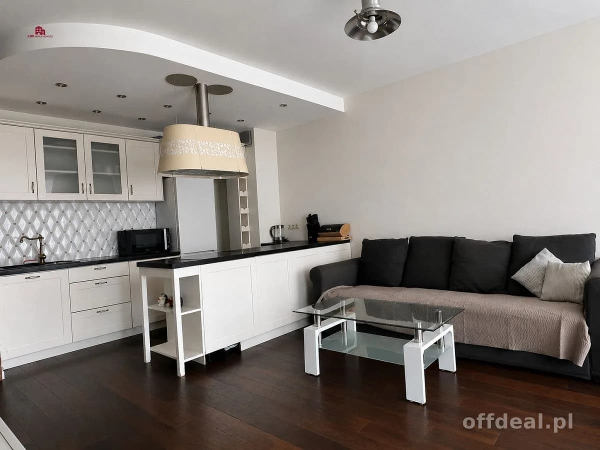 2 pokoje/47 m2/balkon/dwa miejsca w hali garażowej