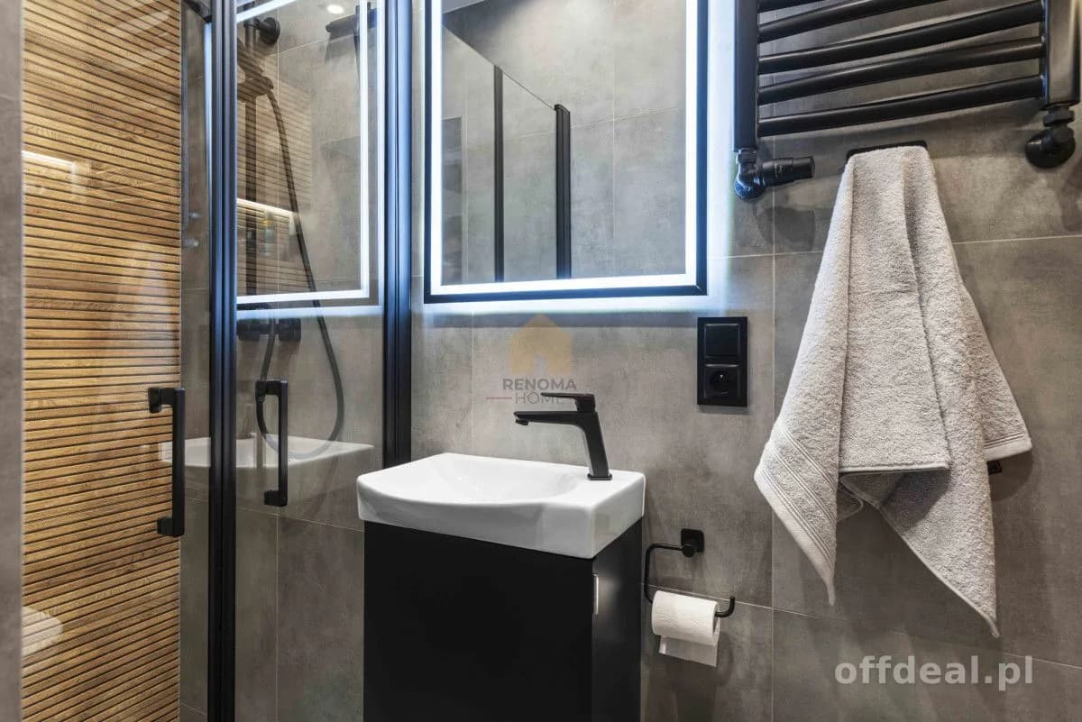 5-Zimmer Haus zum Verkauf in Wrocław, Fabryczna, Leśnica | 447 m²