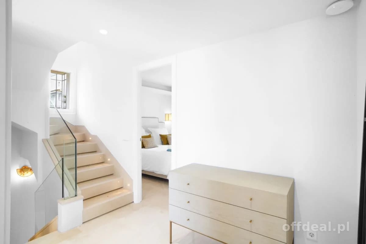 Zdjęcie 18: Dom, 5 pokoje, 180 m², Marbella