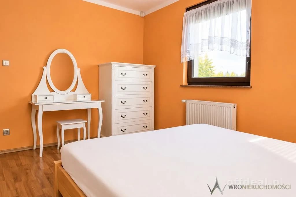 5-Zimmer Haus zur Miete in Bielany Wrocławskie | 180 m²