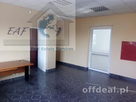 bien commercial à louer à Kobyłka | 145,88 m²