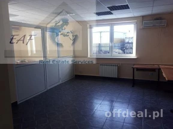 bien commercial à louer à Kobyłka | 145,88 m²