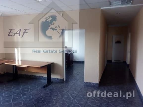 bien commercial à louer à Kobyłka | 145,88 m²