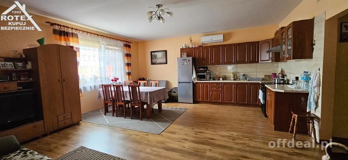 bien commercial à vendre à Dębica | 380 m²