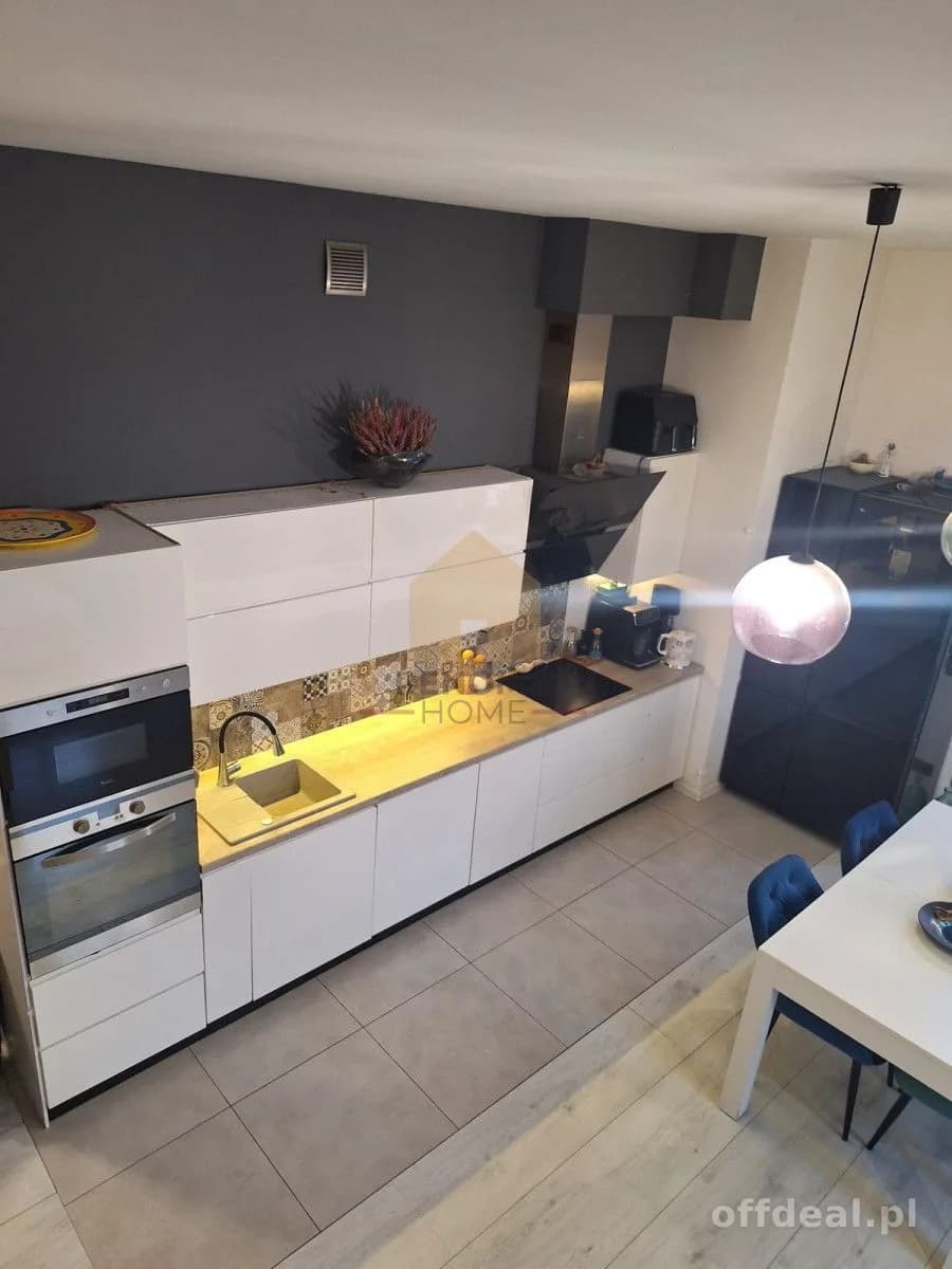 Apartament dwupoziomowy/miejsce postojowe