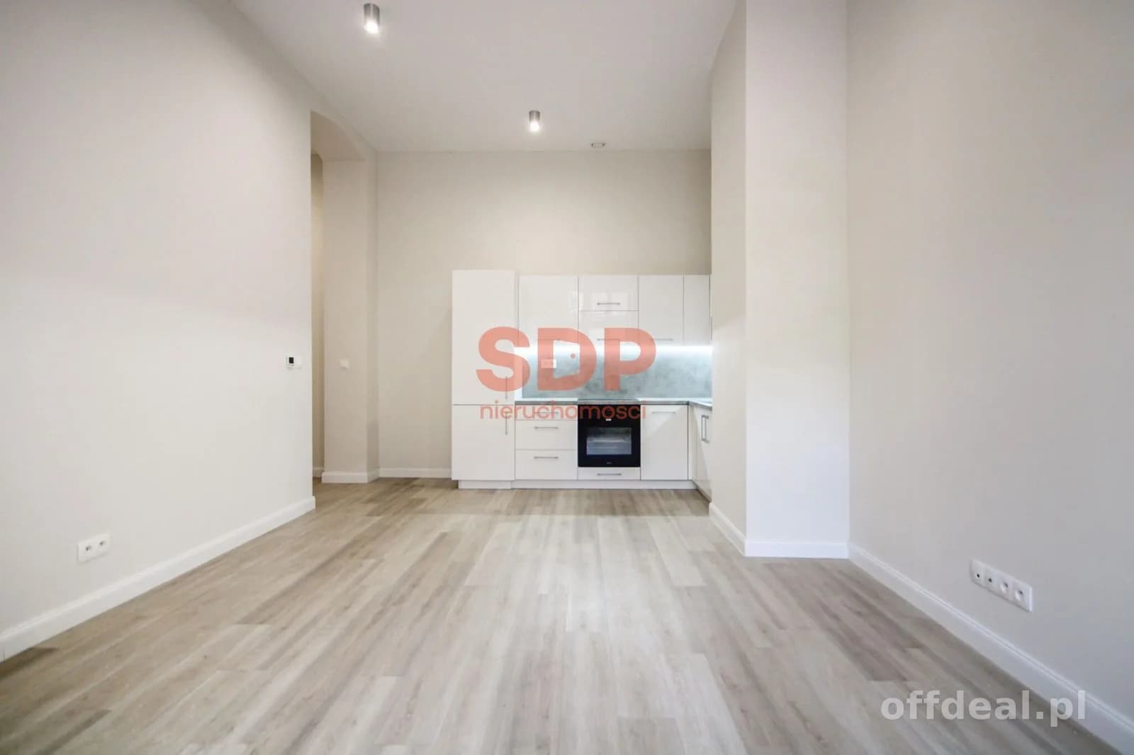 Dwupokojowe mieszkanie w dziedzińcu kamienicy | 56m2 | 2 pok | ENG