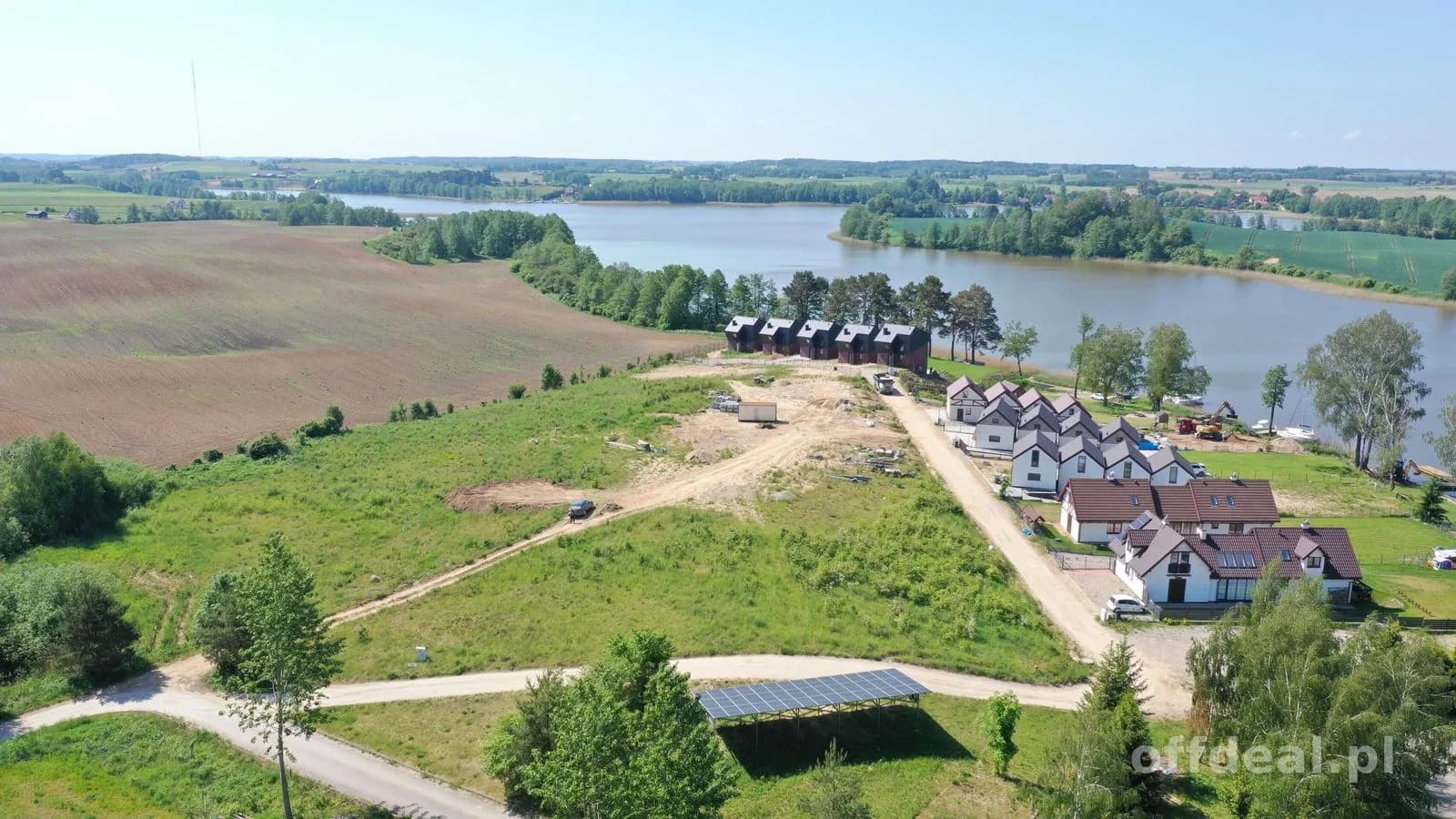 Działki bud w pobliżu jeziora Wojnowo