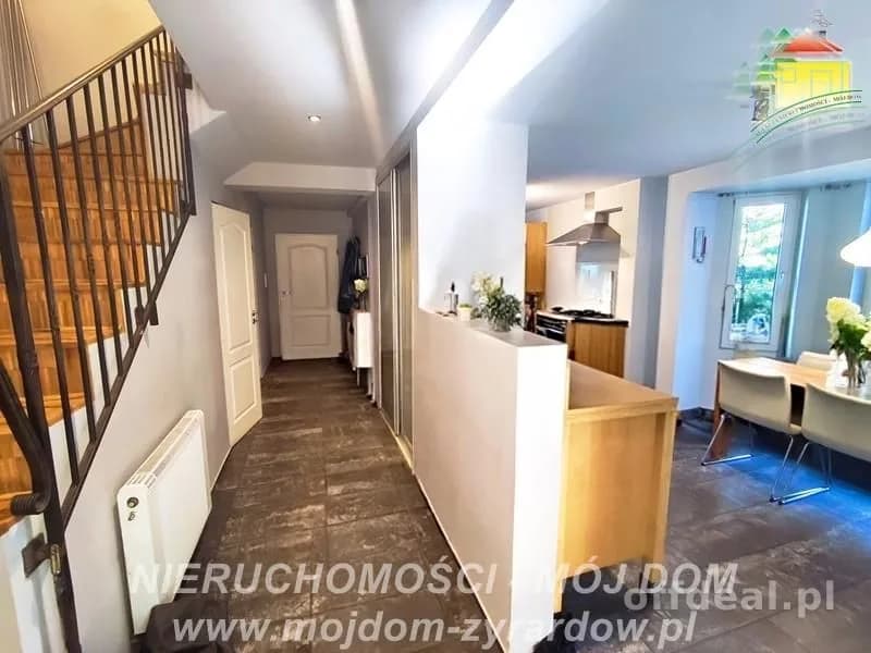 6-Zimmer Haus zum Verkauf in Żyrardów | 200 m²