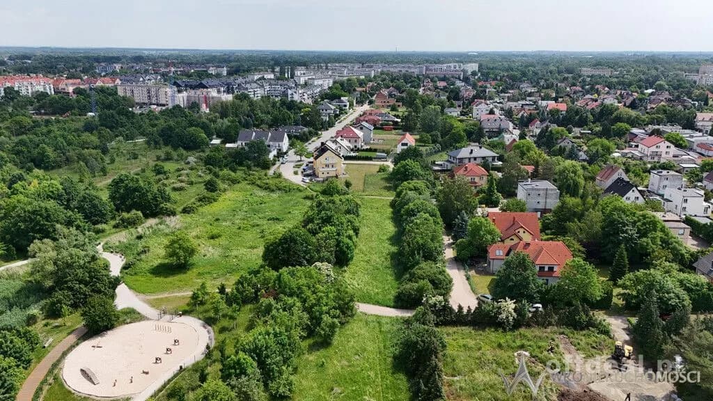 Działka budowlana mieszkaniowo-usługowa na Różance