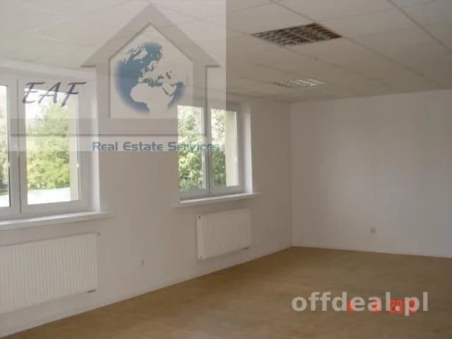 bien commercial à louer à Warszawa, Jelenin, Jelonki | 45 m²