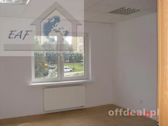 bien commercial à louer à Warszawa, Jelenin, Jelonki | 45 m²