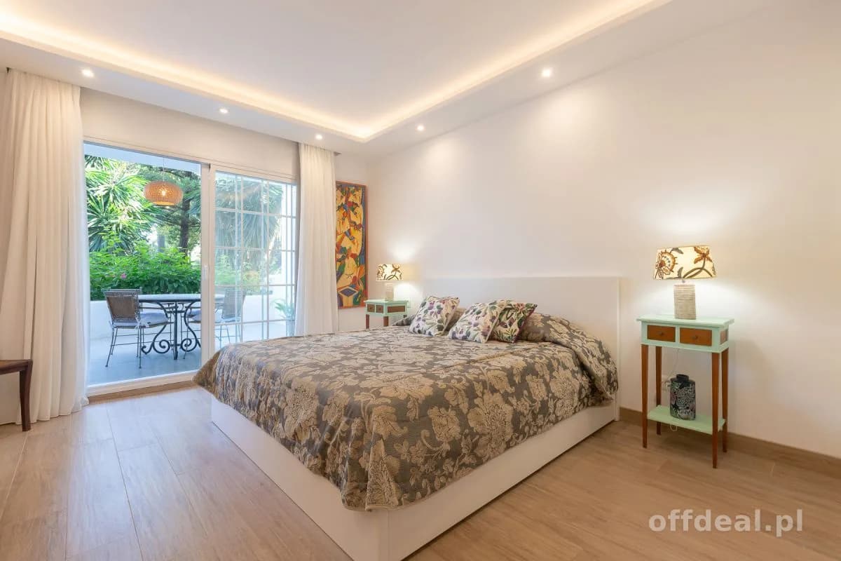 Zdjęcie 15: Mieszkanie, 2 pokoje, 150 m², Marbella