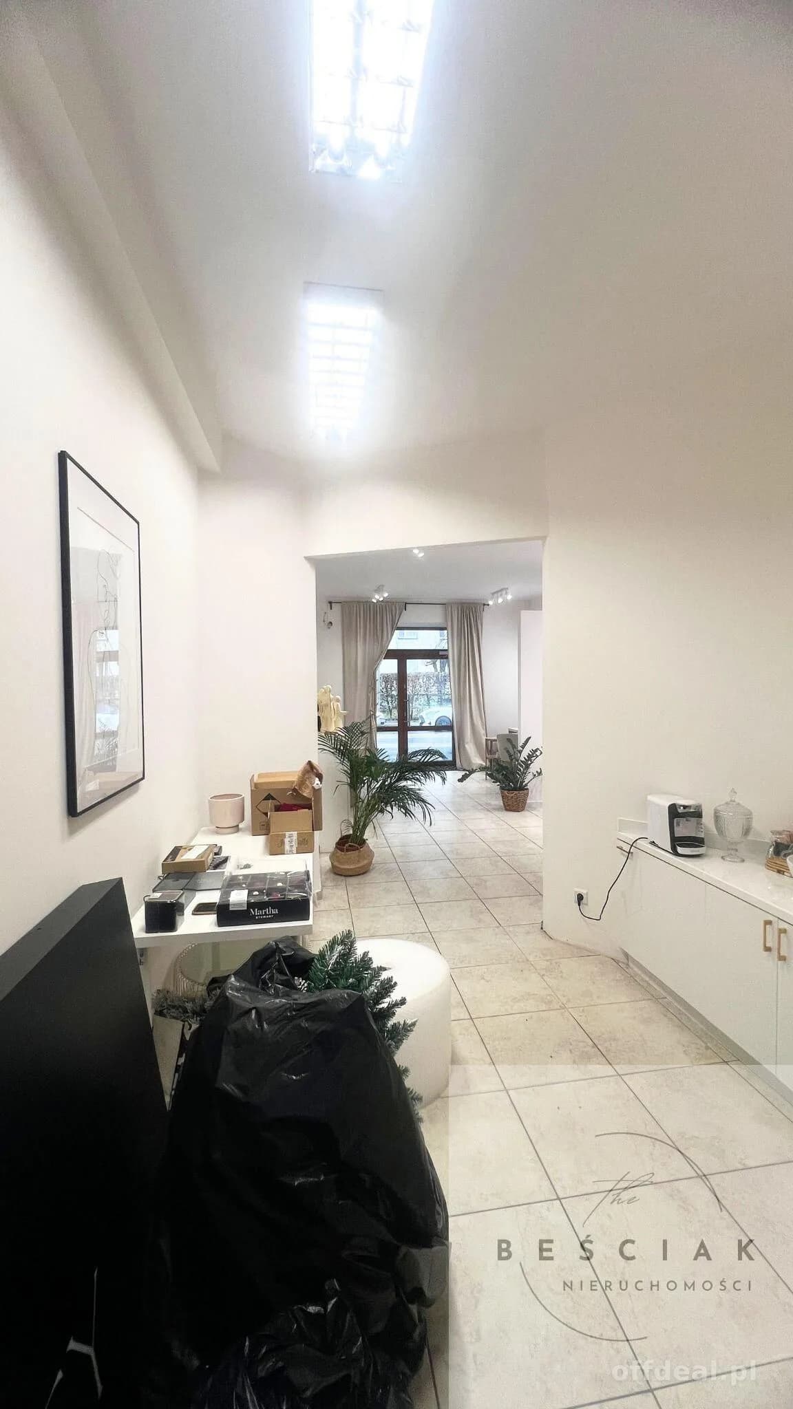 комерційна нерухомість в оренду у Tarnów | 52 m²