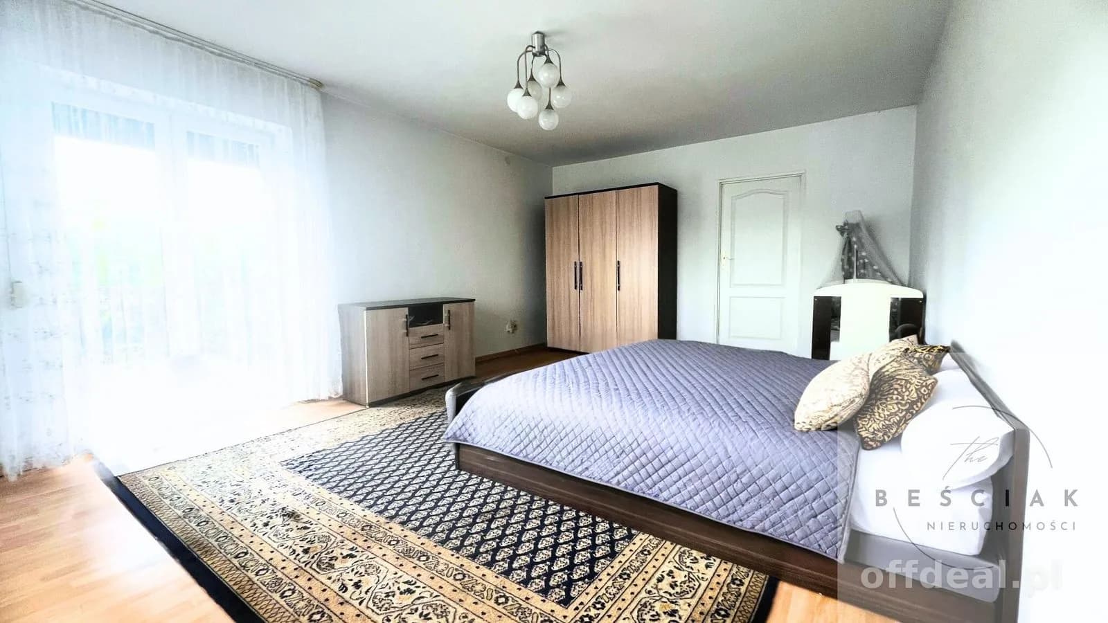 DOM Z POTENCJAŁEM W PRESTIŻOWEJ OKOLICY - NOWY SĄCZ UL. OGRODOWA, 240 m²